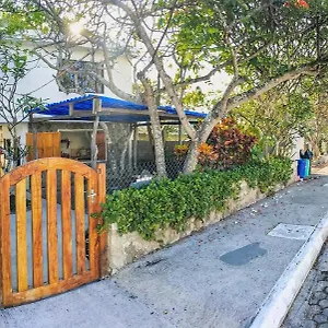 hostal-suiza.puertoayorahotels.com/