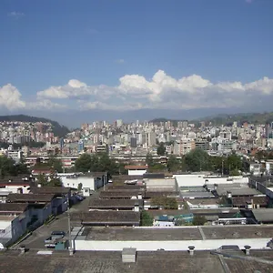 Alojamento de Acomodação e Pequeno-almoço Metropoli, Quito