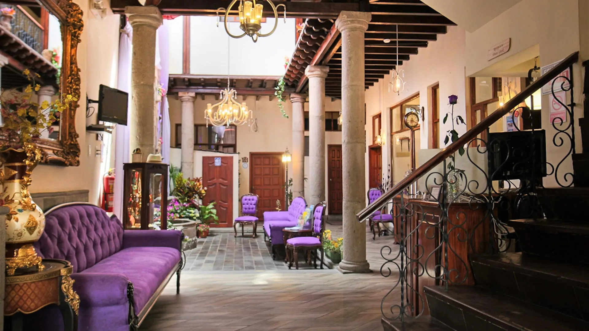 ***  Hotel Colonial San Agustin Quito Ecuador