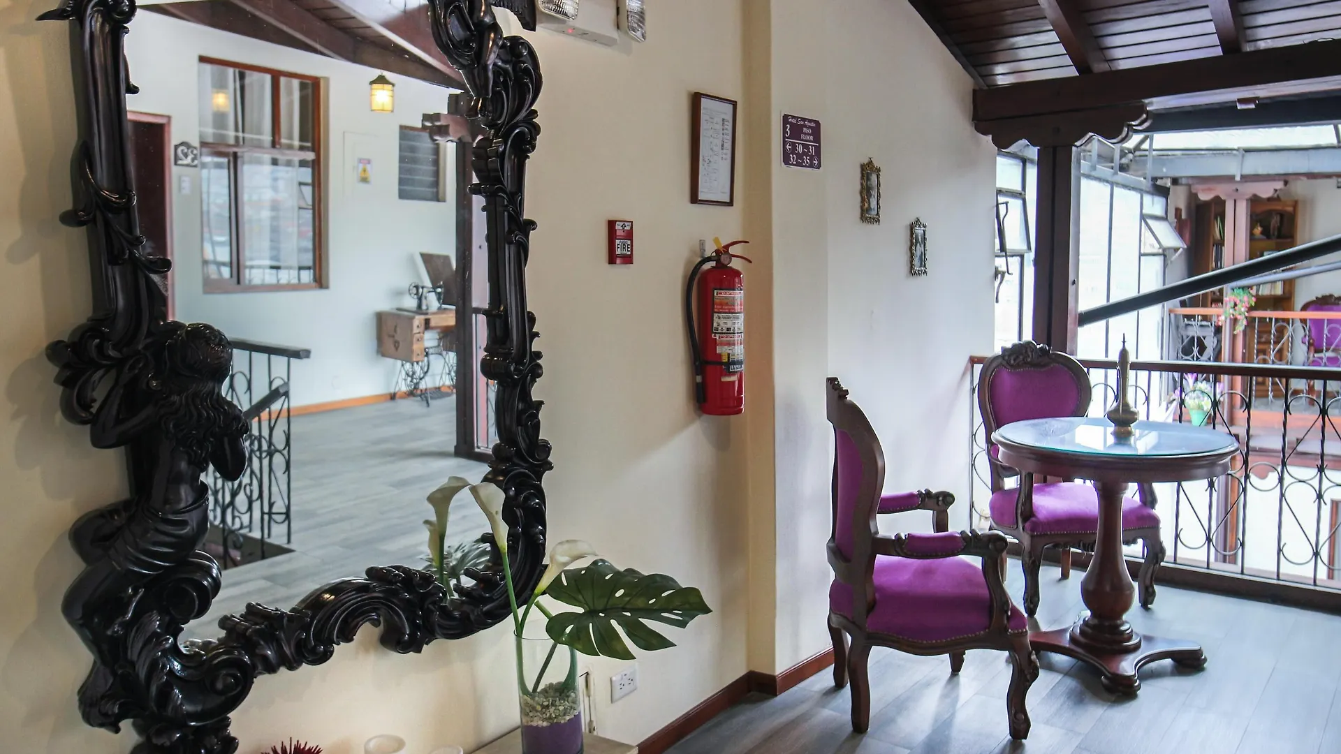 Hotel Colonial San Agustin Quito 3*,